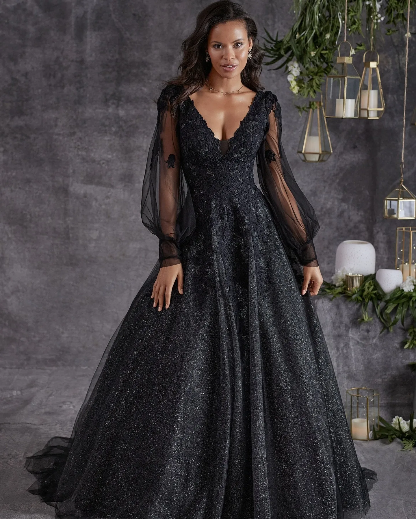 A-line V neck Black Prom Dress Long Sleeve Lace Applique Tulle Evening Gowns #POL025