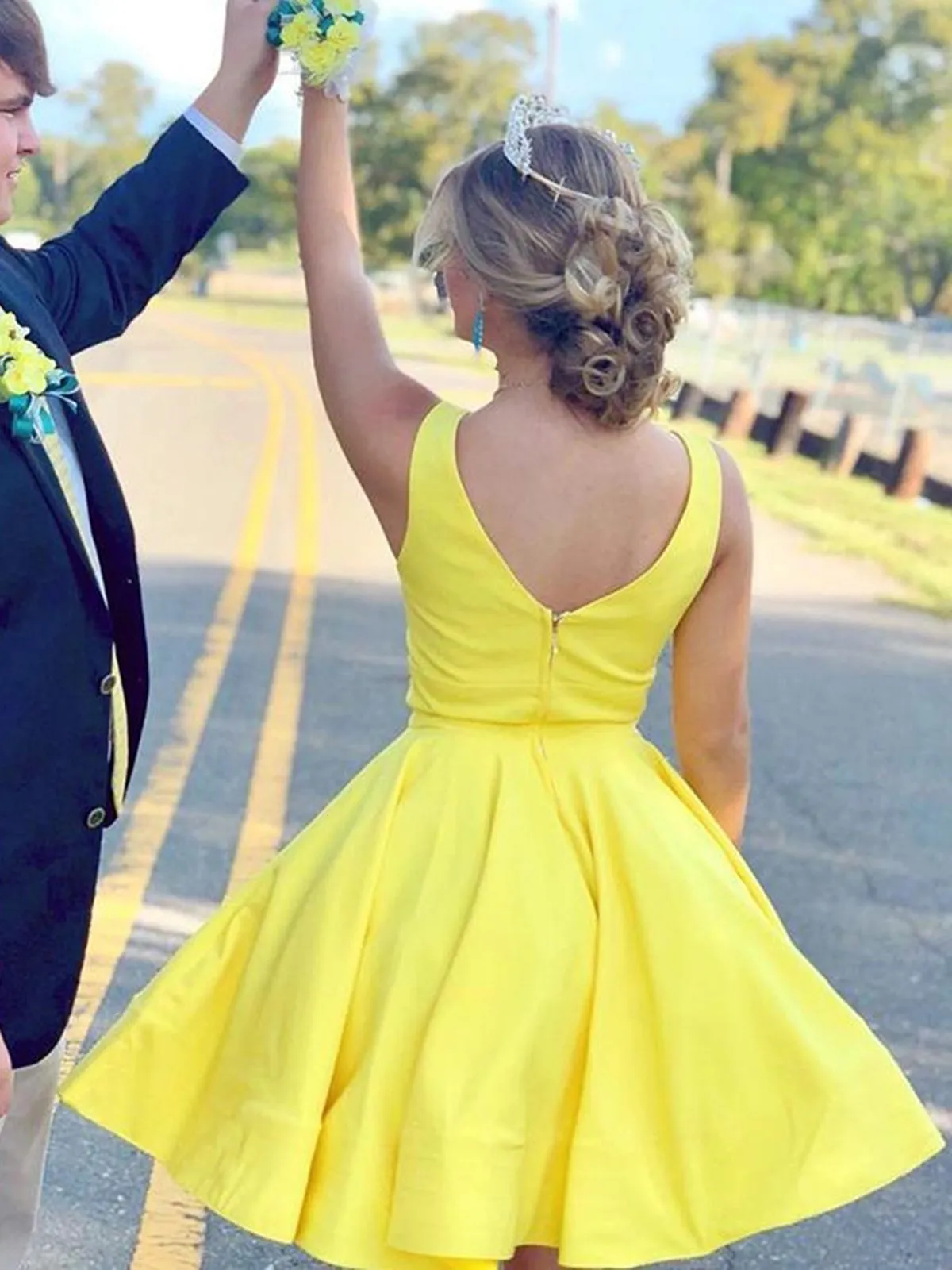 A Line V Neck Short Yellow Prom Dresses, Short Yellow Formal Homecoming Cocktail Dresses