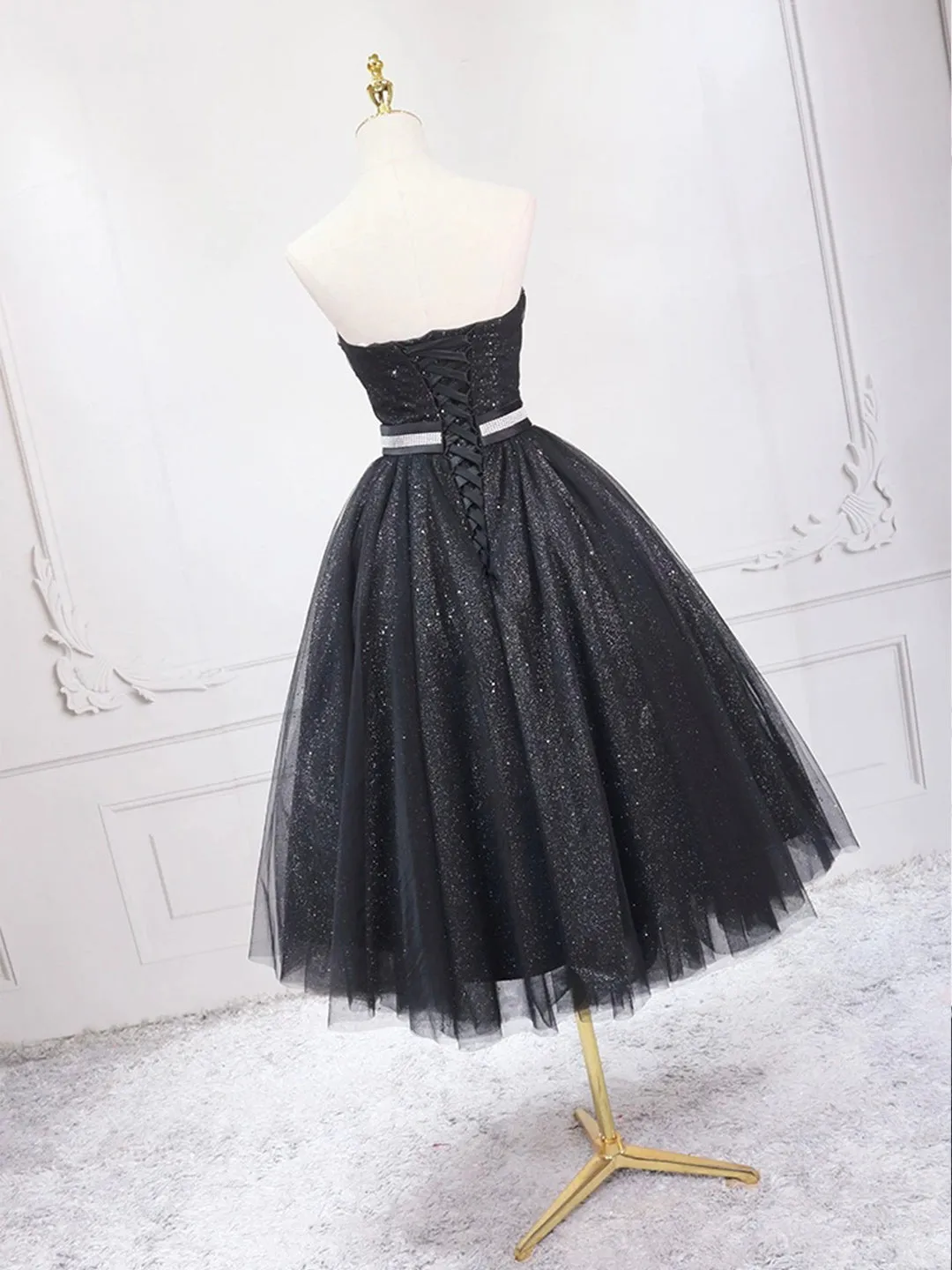 Black Strapless Tulle Knee Length Prom Dress Black A-Line Sweetheart Party Dress