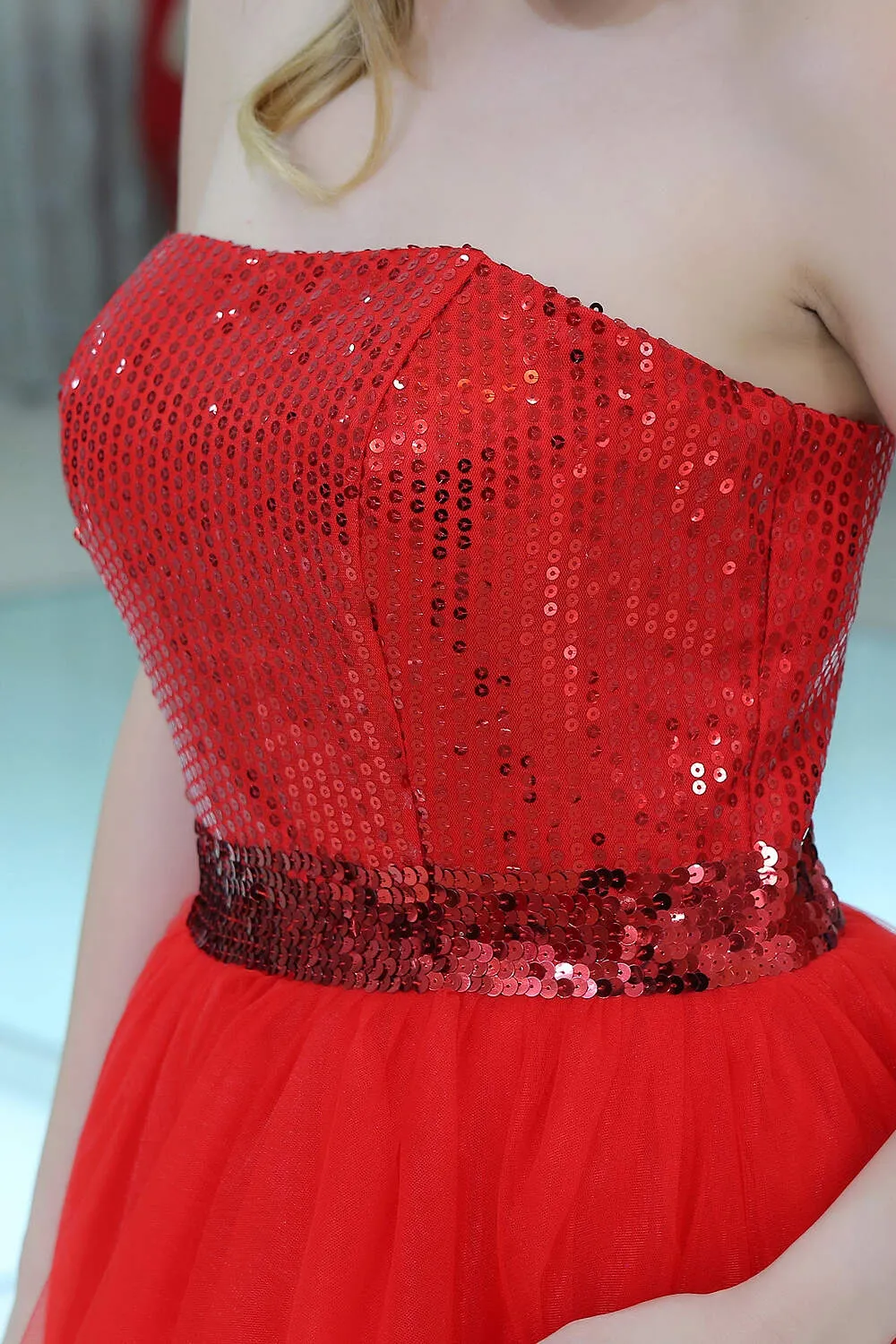 Red Sequined Tulle Strapless Homecoming Dresses